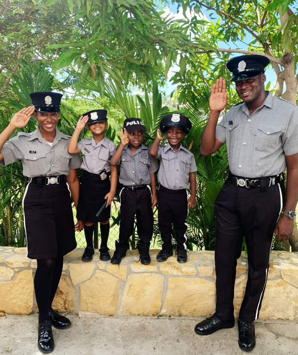 Police Officers Influencing Young&nbsp;Minds